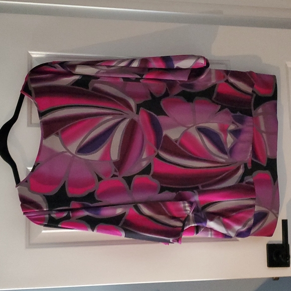 Two XL Blouses - Picture 3 of 8